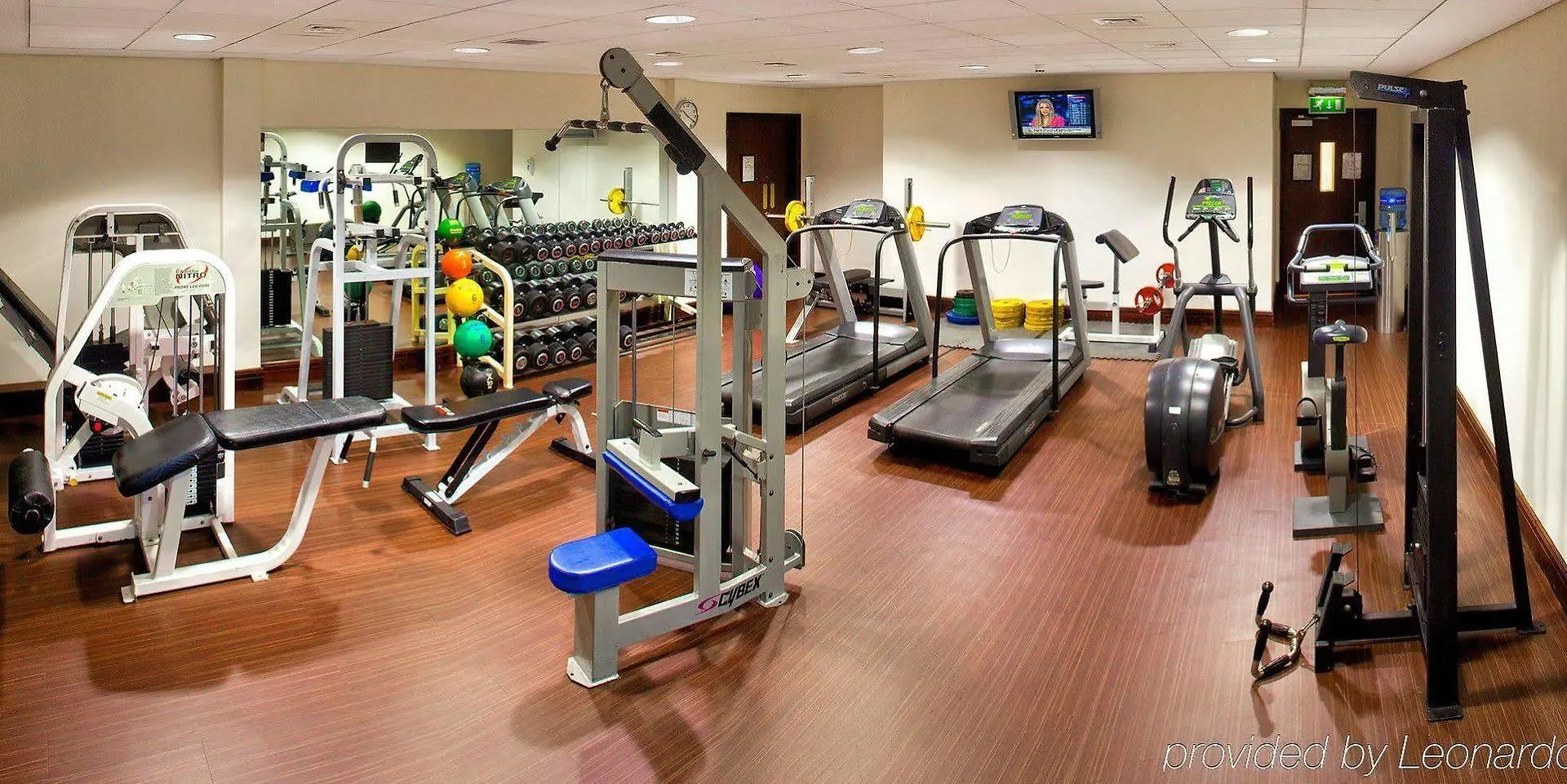 דבלין Grand Canal Hotel 4*,